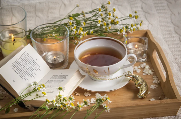 Earl Grey – Classic Black Tea with Bergamot & Cornflowers